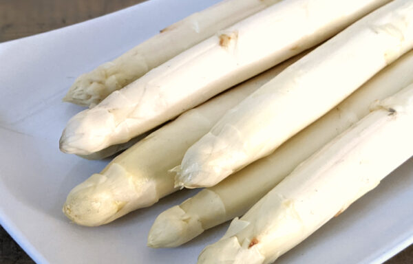 Spargel weiß
